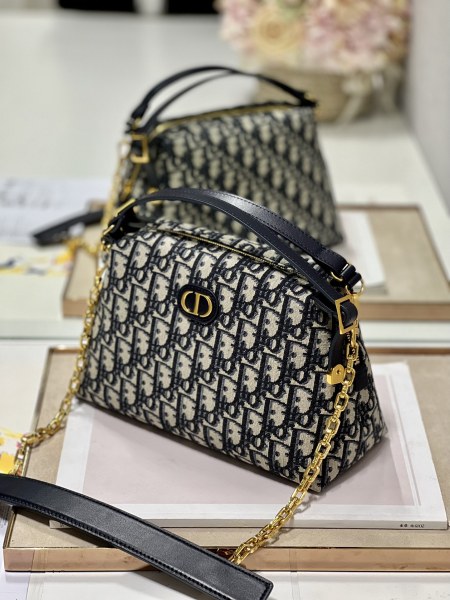 Handbag  Dior  5556  size 25×16 cm