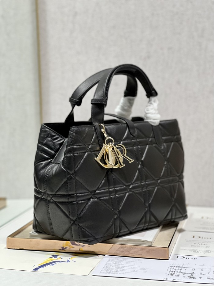 Handbag  Dior 1188 size  30×36×15 cm