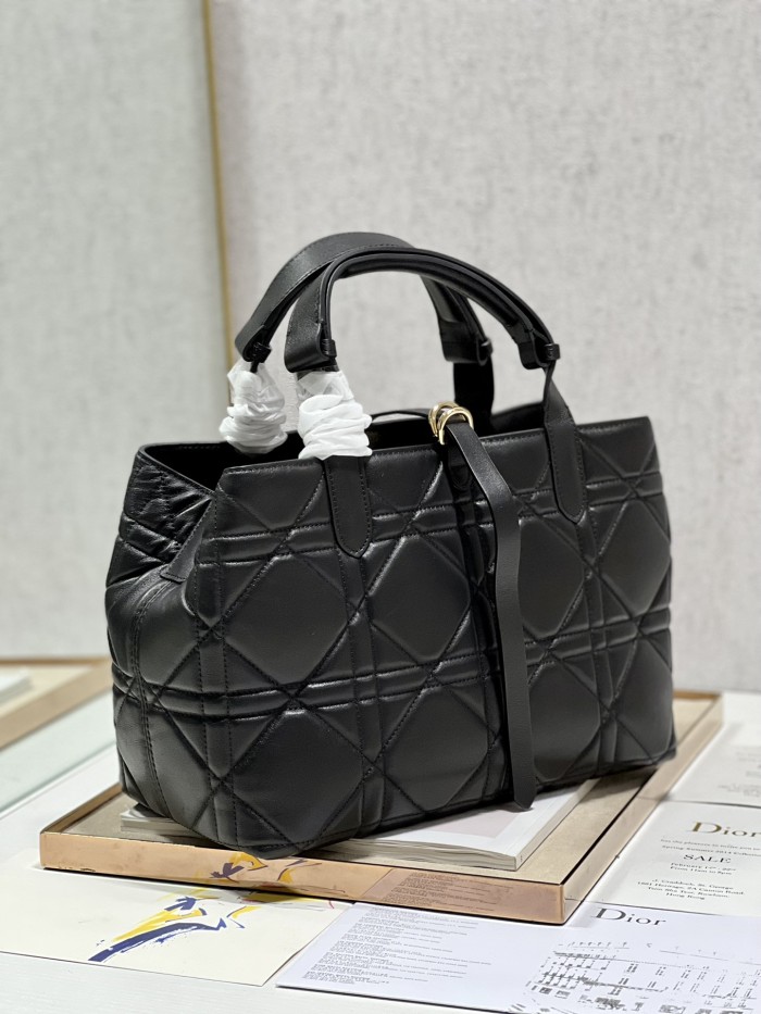 Handbag  Dior 1188 size  30×36×15 cm