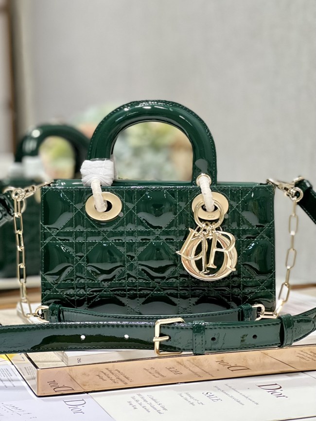 Handbag  Dior 0540  size  22.5×6×11.5 cm