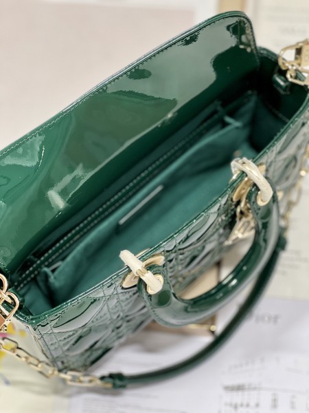 Handbag  Dior  0540 size 26*6*14 cm