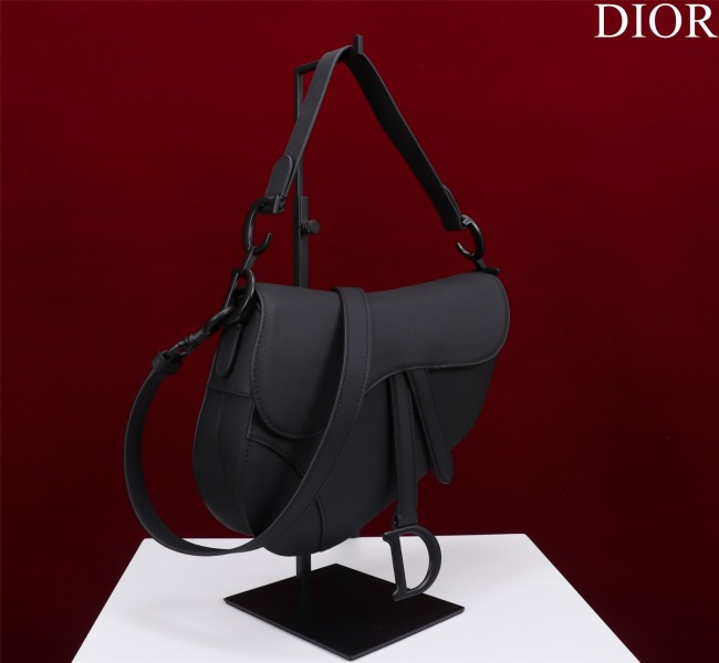 Handbag  Dior  M0446  size 25.5*20*6.5 cm