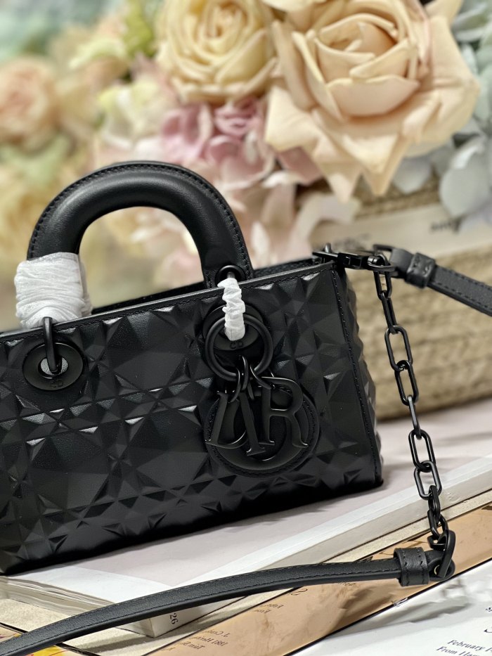 Handbag Dior 9032 size 16×5.5×10 cm