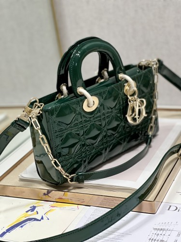 Handbag  Dior  0540 size 26*6*14 cm