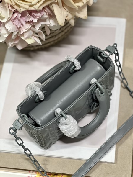 Handbag Dior 9032 size 16×5.5×10 cm