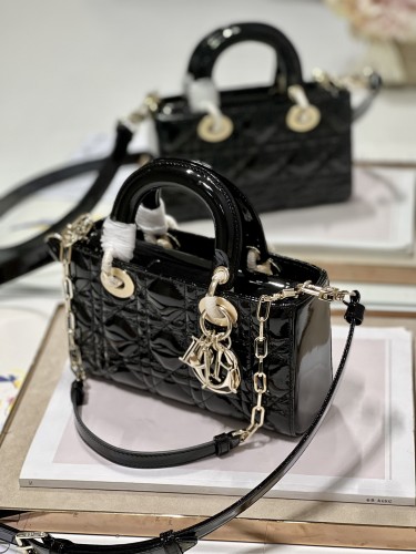 Handbag  Dior  0540  size 22.5×6×11.5 cm