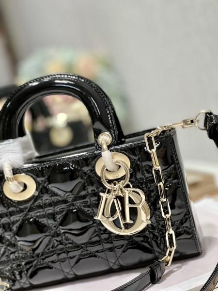 Handbag  Dior  0540  size 22.5×6×11.5 cm