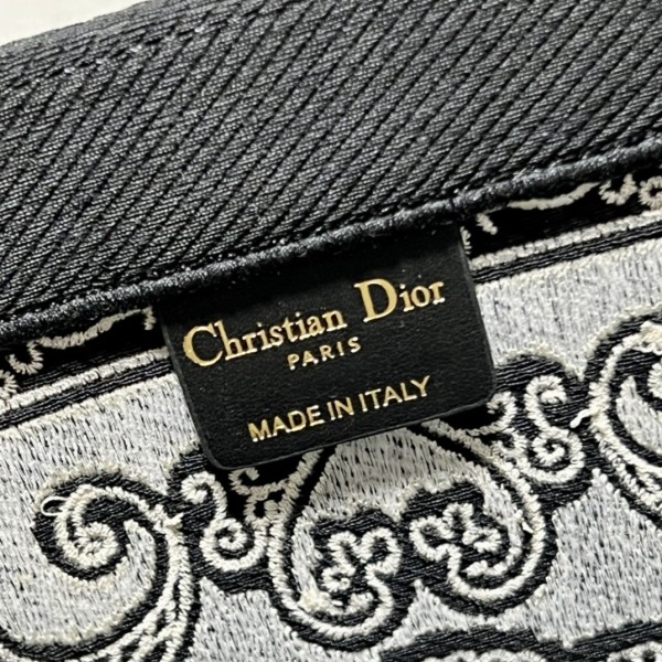  Handbag  Dior 1286 size 42×35×18.5 cm