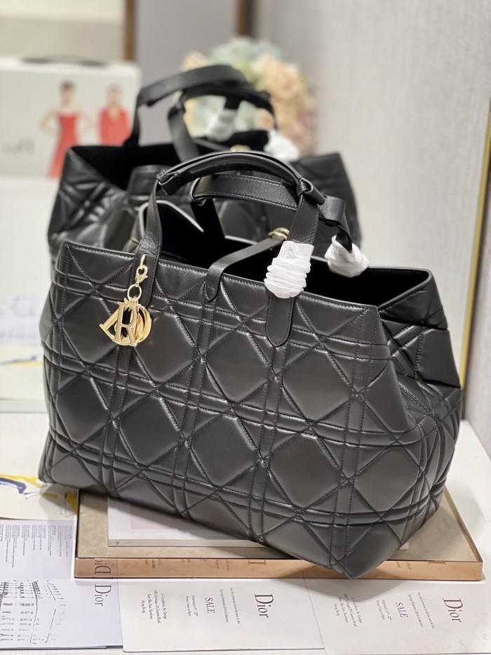 Handbag  Dior 1188 size 37×43×22 cm