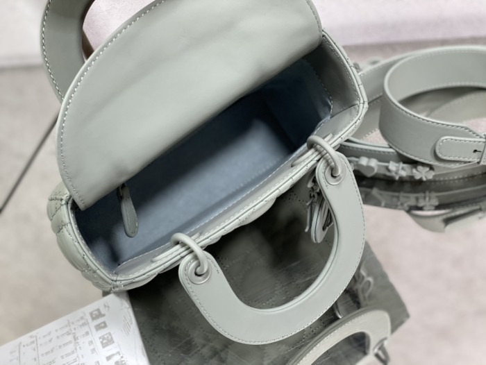 Handbag  Dior size 20 cm