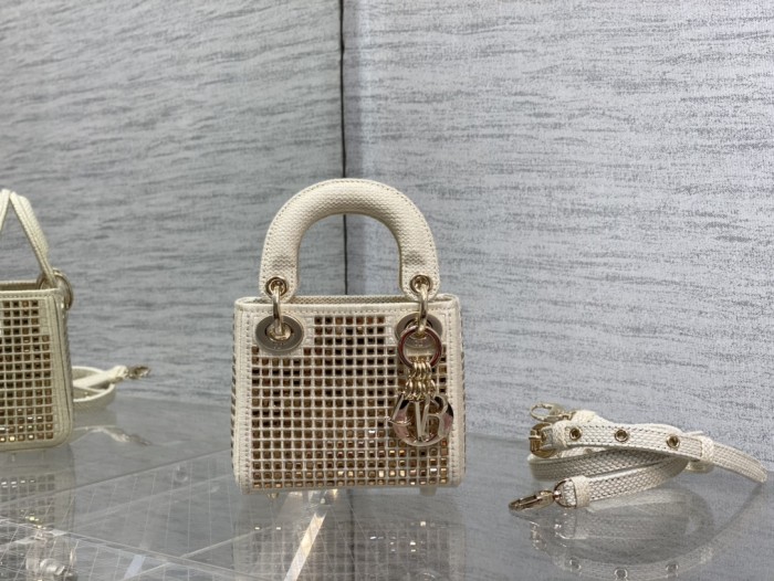 Handbag  Dior  size 12*10*5 cm