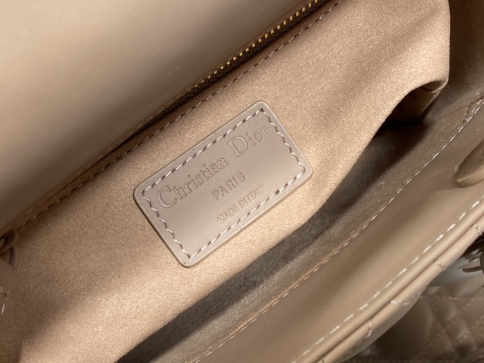 Handbag  Dior  size  20 cm