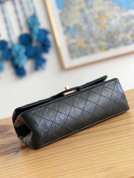 Handbag  Chanel  size 25 cm