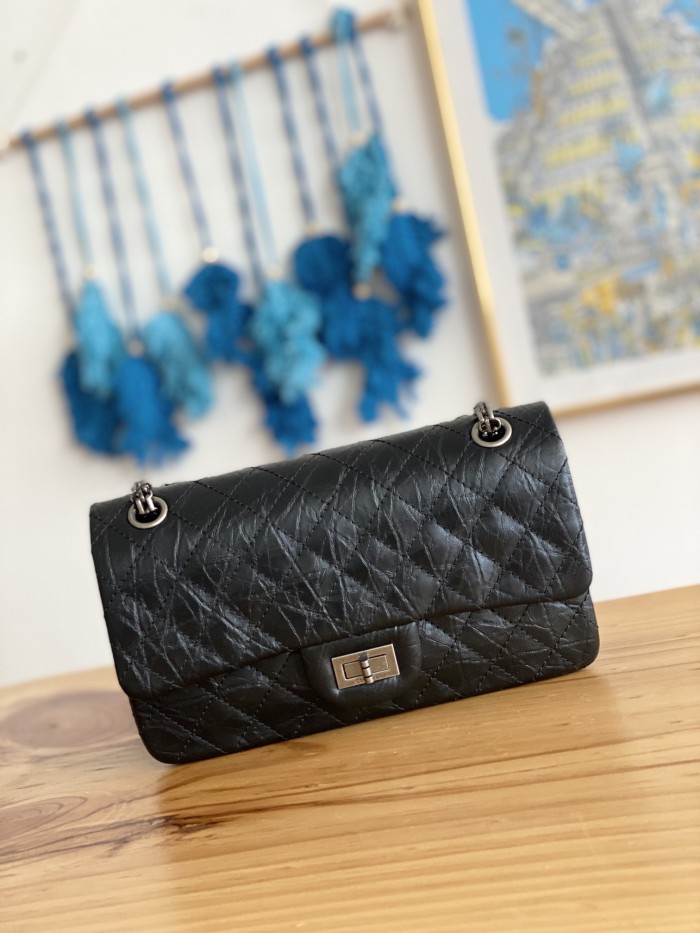 Handbag  Chanel  size 25 cm