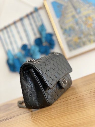 Handbag  Chanel  size 25 cm