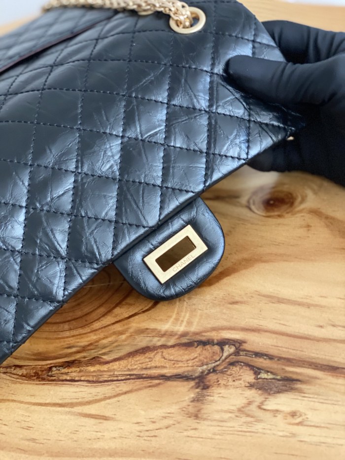 Handbag  Chanel  size 25 cm