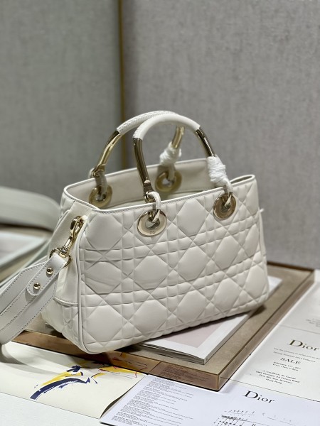  Handbag  Dior 1202 size  31×31×11 cm