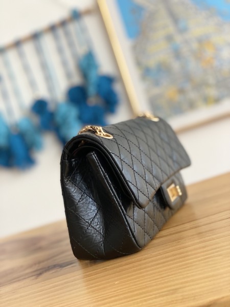Handbag  Chanel  size 25 cm