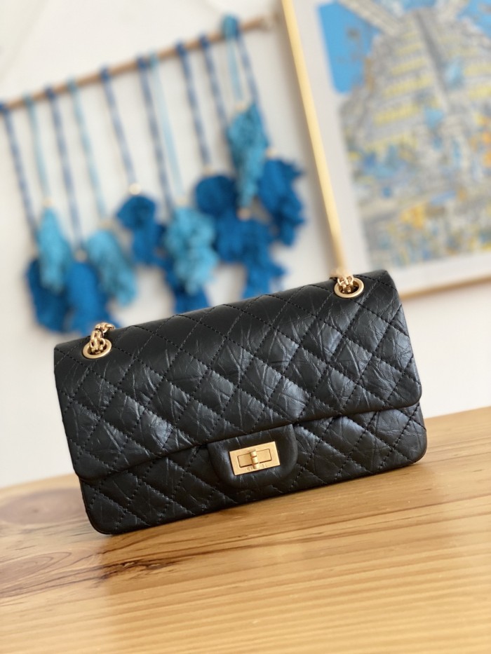 Handbag  Chanel  size 25 cm