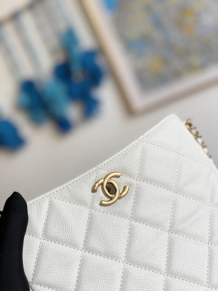  Handbag  Chanel  AS3223  size 16*19*8 cm