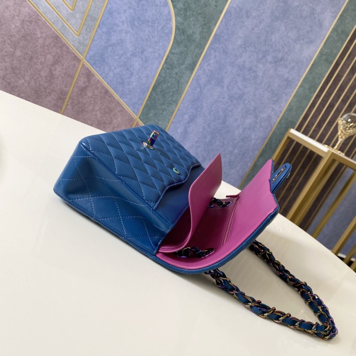 Handbag Chanel A01112-B05187-NA117 size 25.5*6.5*15.5 cm