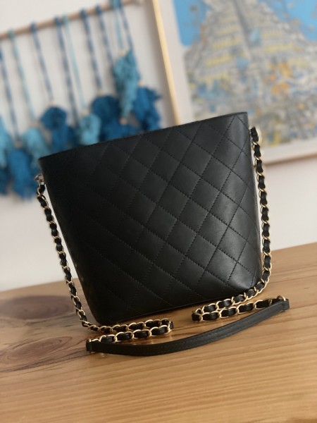  Handbag  Chanel AS6118 size 20*21*13 cm