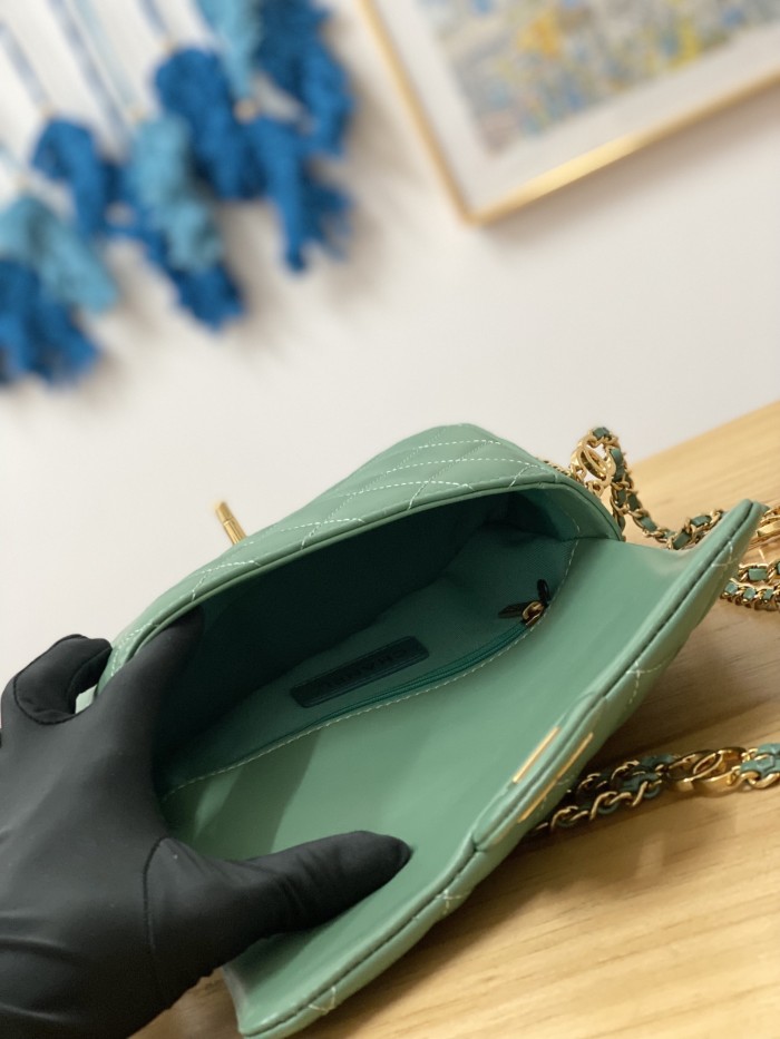 Handbag  Chanel AS3757  size 14.5x20x6.5 cm