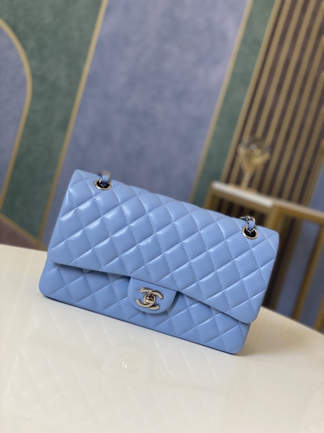  Handbag  Chanel 112 size 25 cm