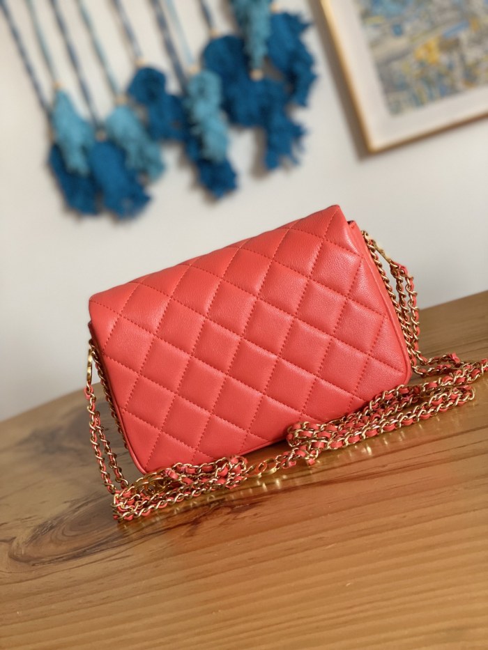  Handbag  Chanel AS3757 size 14.5x20x6.5 cm