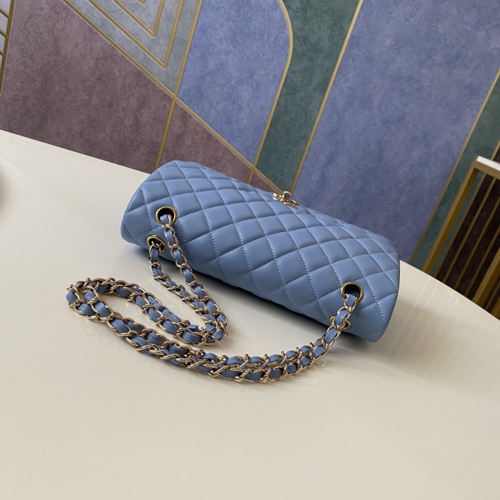  Handbag  Chanel 112 size 25 cm