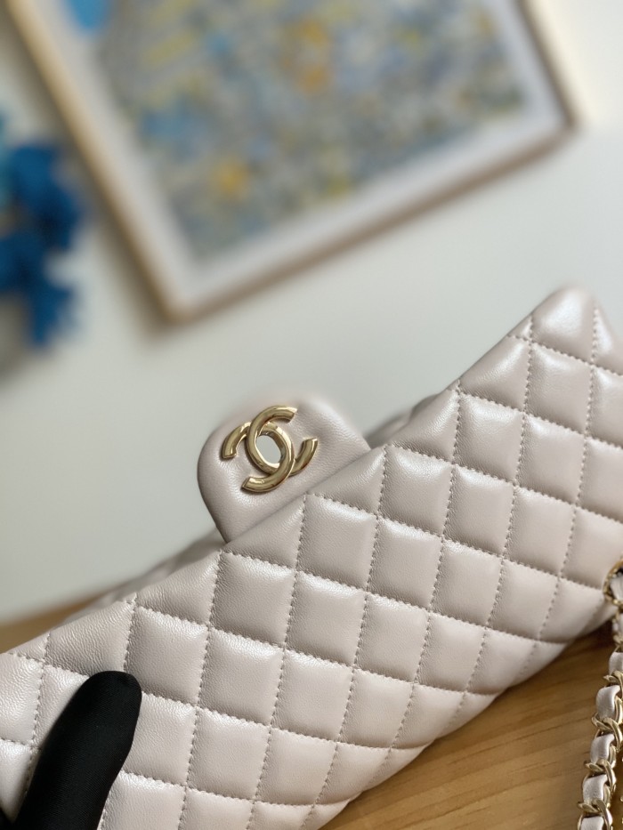  Handbag  Chanel 112 size  25 cm  