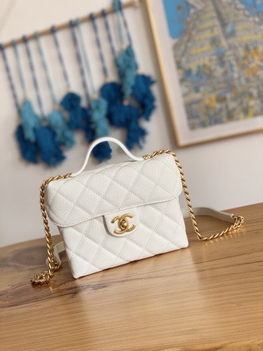 Handbag  Chanel AS3729  size 14.5*12.5x5.5 cm