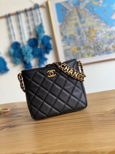  Handbag  Chanel  AS3223 size  16*19*8 cm