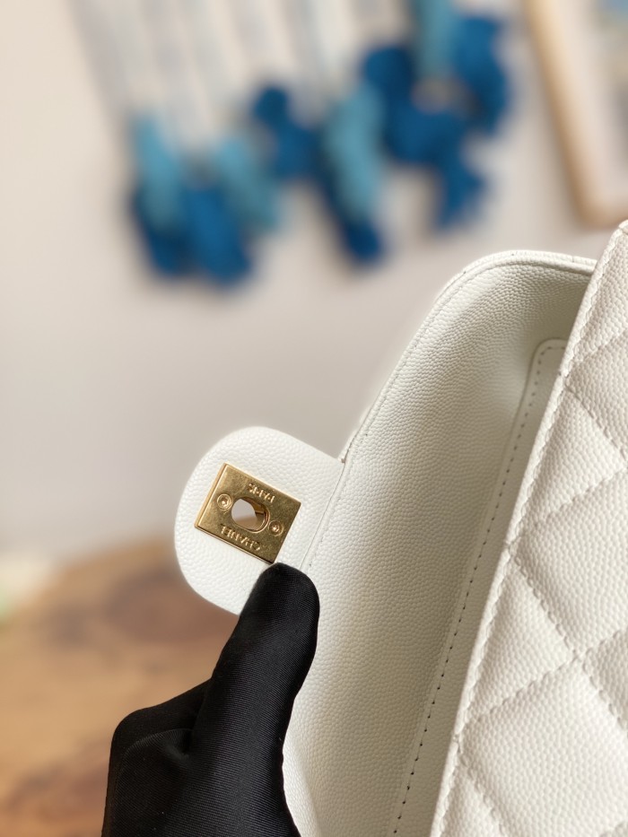 Handbag  Chanel AS3729  size 14.5*12.5x5.5 cm