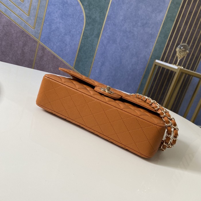  Handbag  Chanel 112 size 25 cm