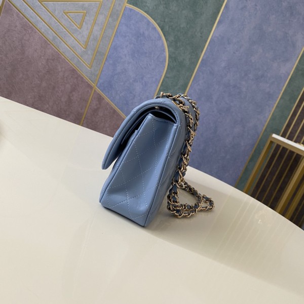  Handbag  Chanel 112 size 25 cm