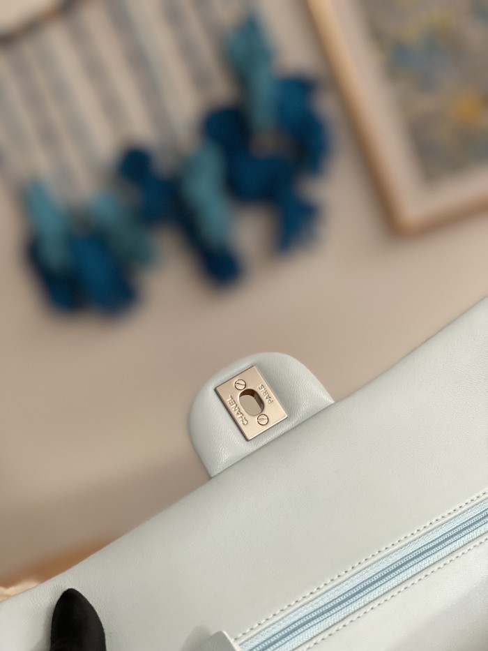  Handbag  Chanel 1112 