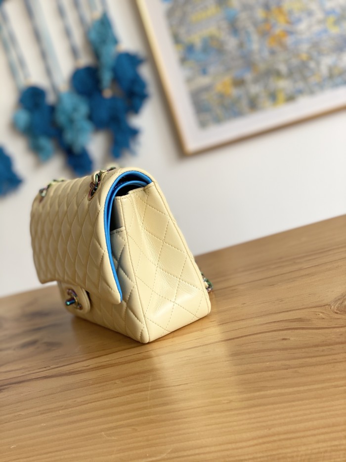  Handbag  Chanel  112 size 25 cm