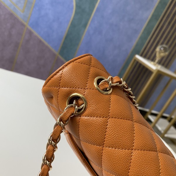  Handbag  Chanel 112 size 25 cm