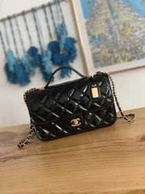  Handbag  Chanel AS3653 size 25x21.5x7 cm