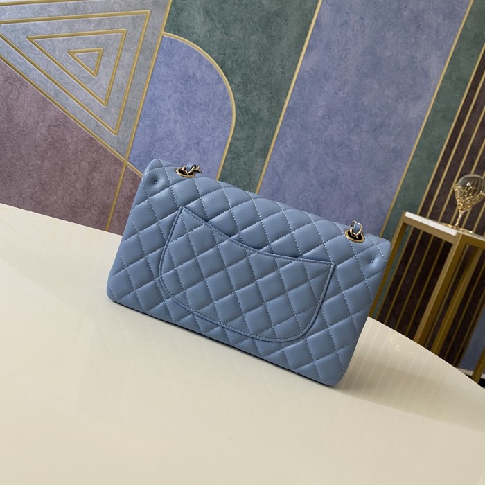  Handbag  Chanel 112 size 25 cm