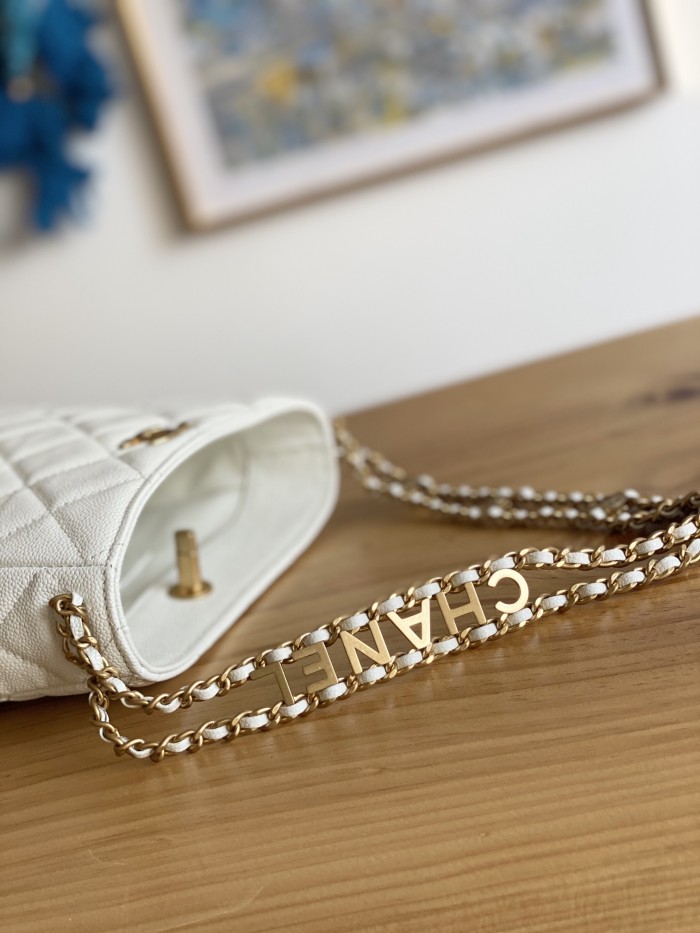  Handbag  Chanel  AS3223  size 16*19*8 cm