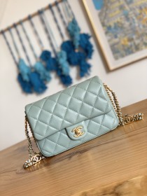  Handbag  Chanel  AS3757 size  14.5x20x6.5 cm