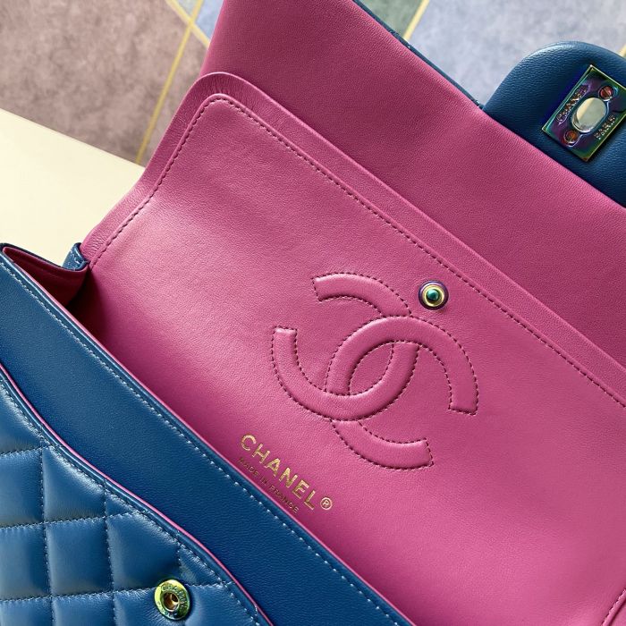 Handbag Chanel A01112-B05187-NA117 size 25.5*6.5*15.5 cm