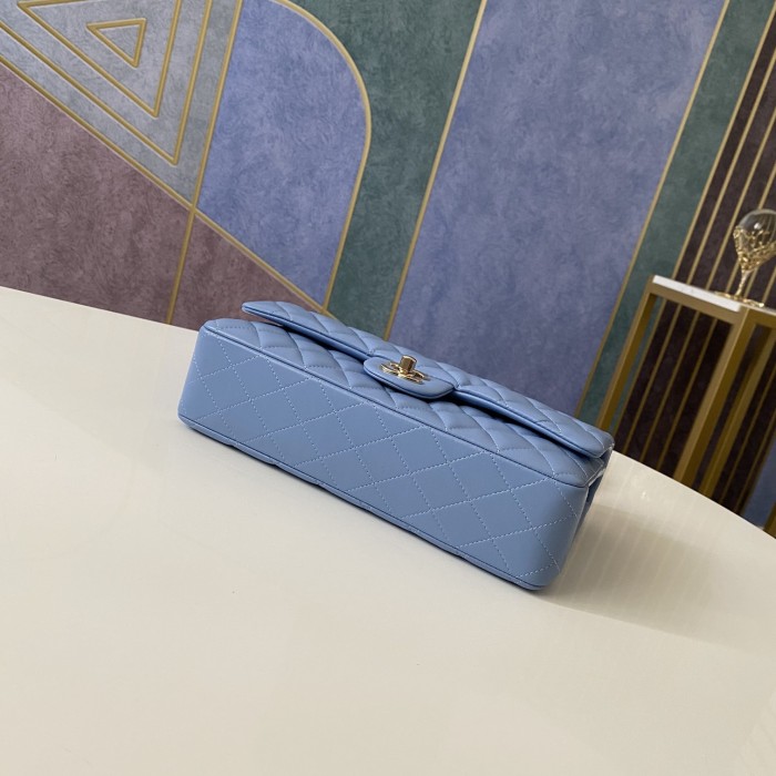  Handbag  Chanel 112 size 25 cm