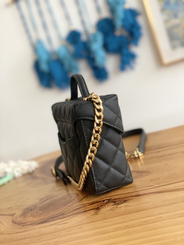 Handbag  Chanel  AS3729  size 14.5*12.5x5.5 cm