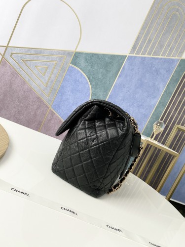 Handbag  Chanel 94305  size 46.6x29x17 cm