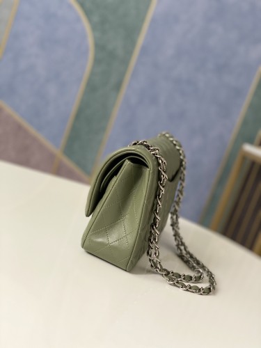  Handbag  Chanel 112 size 25 cm