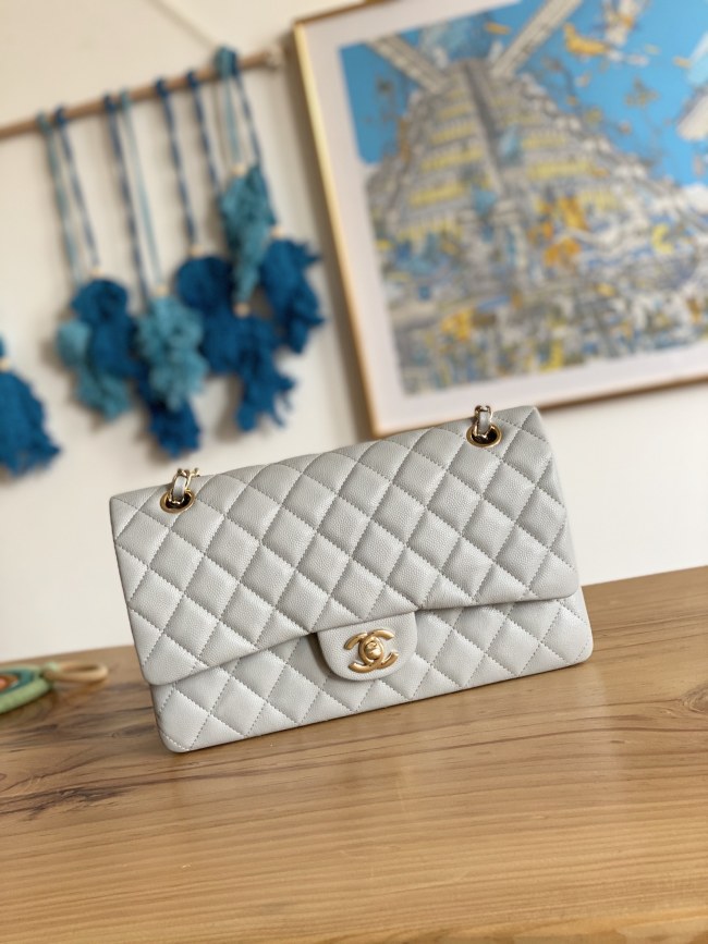  Handbag  Chanel  112  size  25 cm