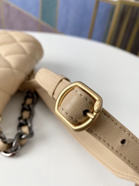 Handbag  Chanel  1163  size 20×5.5×10 cm